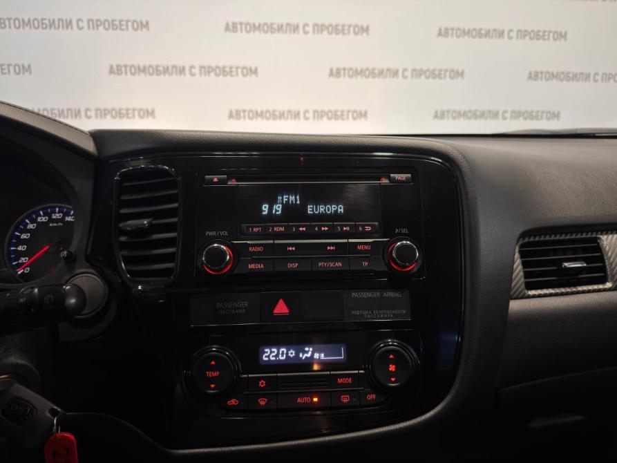 Mitsubishi Outlander III Рестайлинг 2 Санкт-Петербург  - изображение 17