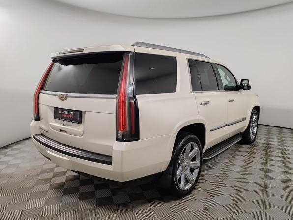 Cadillac Escalade IV с пробегом 2015 года, цена 2 999 000 рублей, 253776 км, внедорожник, Автокод Объявления