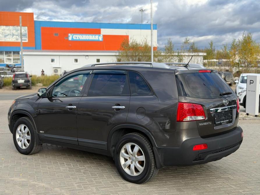 Kia Sorento II Сыктывкар  - изображение 5