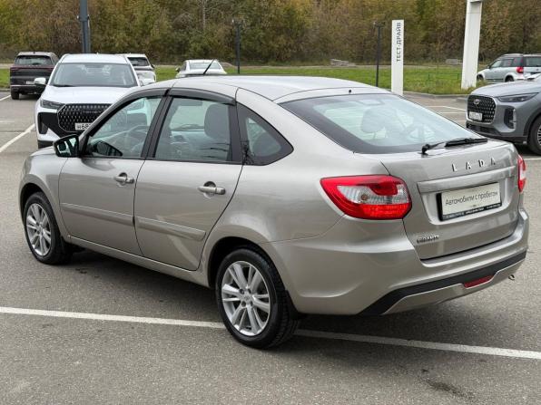 Lada (ВАЗ) Granta I Рестайлинг с пробегом 2021 года, цена 935 000 рублей, 32033 км, хэтчбек, Автокод Объявления