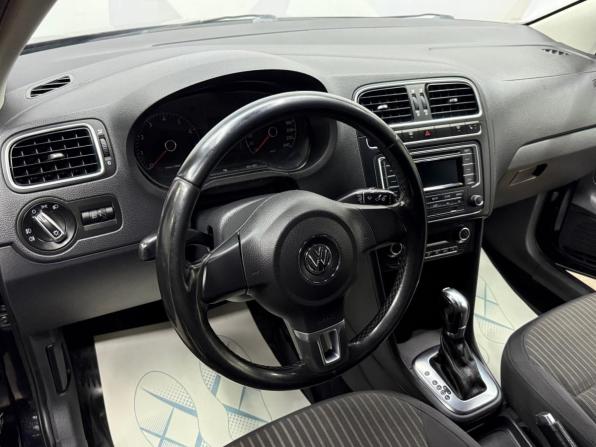 Volkswagen Polo V с пробегом 2012 года, цена 630 000 рублей, 286518 км, седан, Автокод Объявления