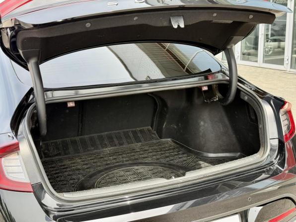 Hyundai Sonata VIII (DN8) с пробегом 2021 года, цена 2 574 000 рублей, 41607 км, седан, Автокод Объявления