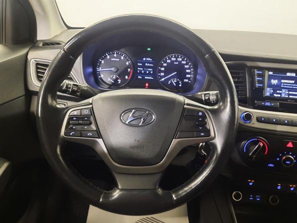 Hyundai Solaris II с пробегом 2018 года, цена 1 128 000 рублей, 105000 км, седан, Автокод Объявления