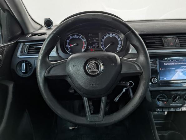 Skoda Rapid I Рестайлинг с пробегом 2019 года, цена 990 000 рублей, 122272 км, лифтбек, Автокод Объявления