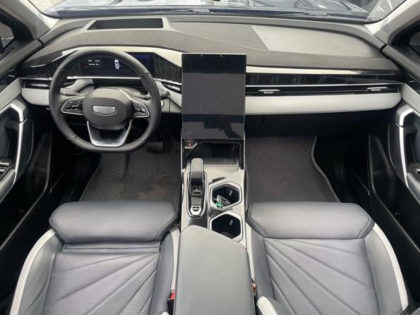 Geely Atlas II с пробегом 2024 года, цена 3 062 000 рублей, 35291 км, внедорожник, Автокод Объявления