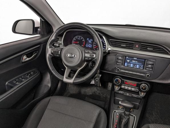 Kia Rio IV Рестайлинг с пробегом 2021 года, цена 1 650 000 рублей, 67287 км, седан, Автокод Объявления