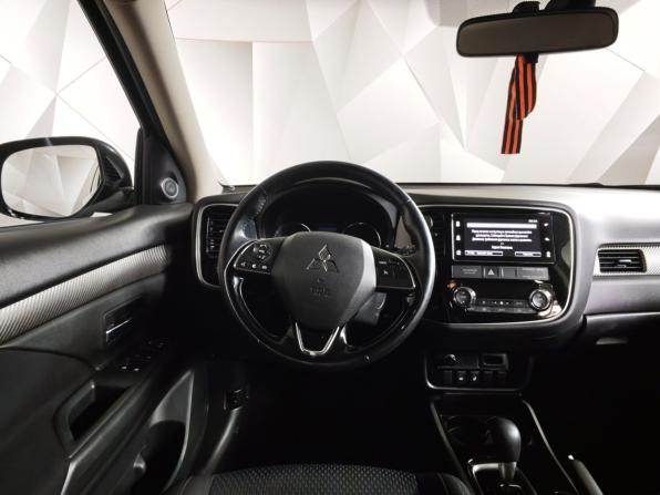 Mitsubishi Outlander III Рестайлинг 2 с пробегом 2018 года, цена 1 947 000 рублей, 134074 км, внедорожник, Автокод Объявления