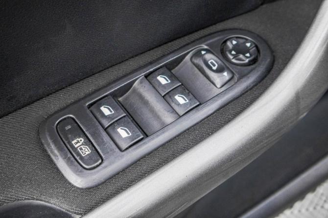 Peugeot 308 I Рестайлинг с пробегом 2011 года, цена 549 000 рублей, 185000 км, хэтчбек, Автокод Объявления