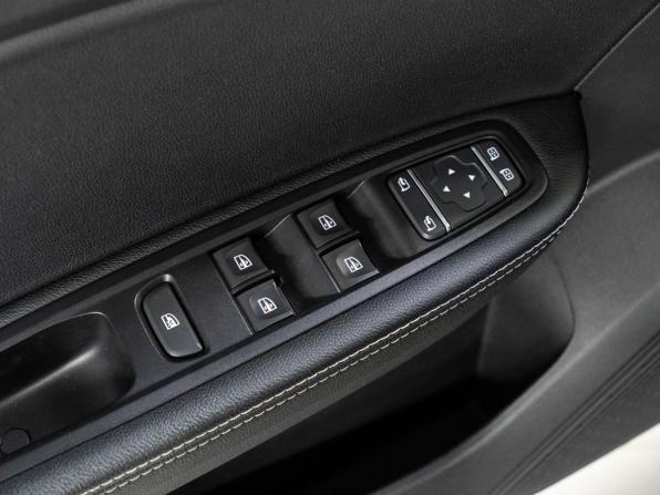 Renault Arkana I с пробегом 2019 года, цена 1 599 000 рублей, 96773 км, внедорожник, Автокод Объявления