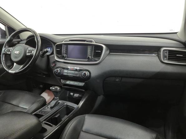 Kia Sorento III Prime Рестайлинг с пробегом 2017 года, цена 2 020 000 рублей, 135319 км, внедорожник, Автокод Объявления