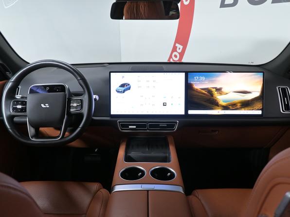 Li Auto (Lixiang) L7 I Рестайлинг с пробегом 2024 года, цена 6 840 000 рублей, 37000 км, внедорожник, Автокод Объявления
