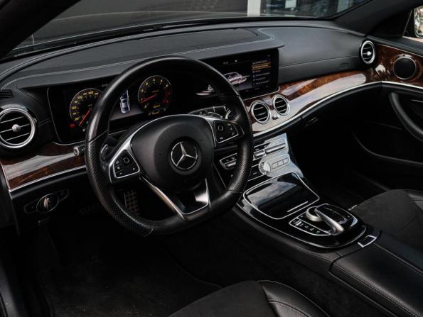 Mercedes-Benz E-Класс V (W213 S213 C238) с пробегом 2017 года, цена 3 570 000 рублей, 77294 км, седан, Автокод Объявления