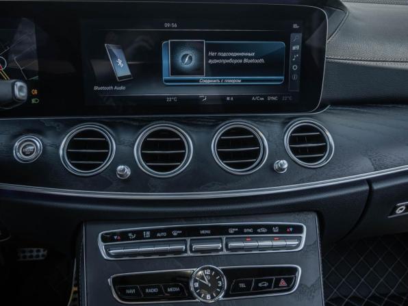 Mercedes-Benz E-Класс V (W213 S213 C238) с пробегом 2016 года, цена 2 933 200 рублей, 150216 км, седан, Автокод Объявления