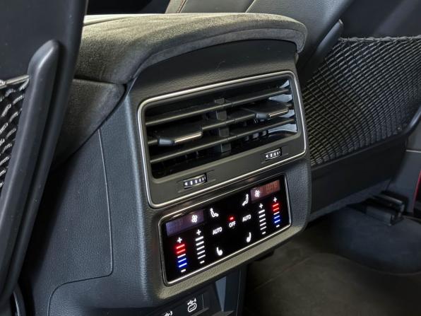 Audi RS Q8 I с пробегом 2021 года, цена 10 997 000 рублей, 82539 км, внедорожник, Автокод Объявления