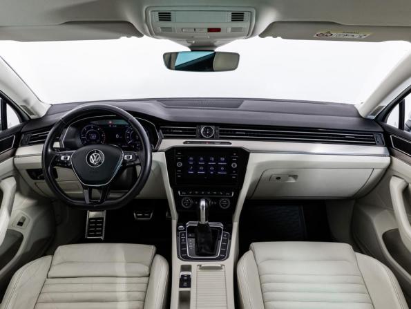 Volkswagen Passat B8 с пробегом 2019 года, цена 2 499 000 рублей, 205663 км, универсал, Автокод Объявления