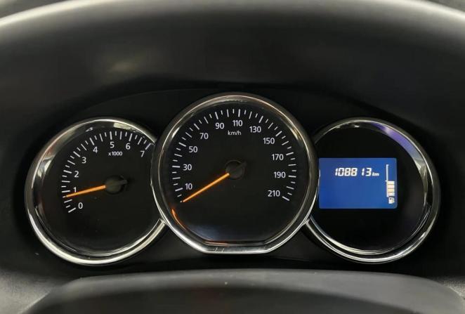 Renault Logan I Рестайлинг с пробегом 2014 года, цена 370 000 рублей, 108547 км, седан, Автокод Объявления