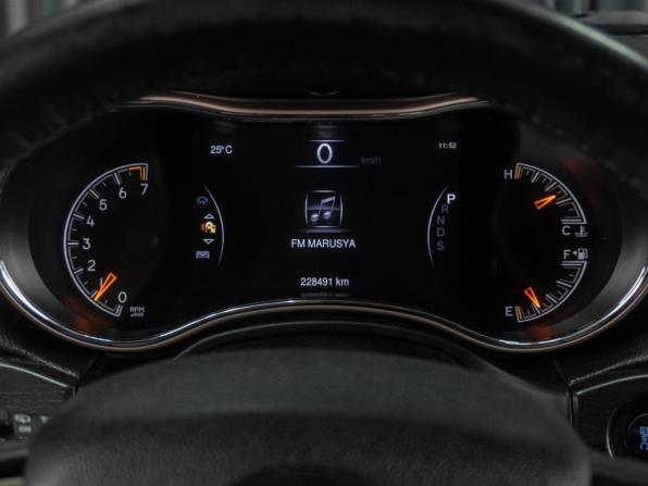 Jeep Grand Cherokee IV (WK2) Рестайлинг с пробегом 2013 года, цена 2 469 000 рублей, 228491 км, внедорожник, Автокод Объявления