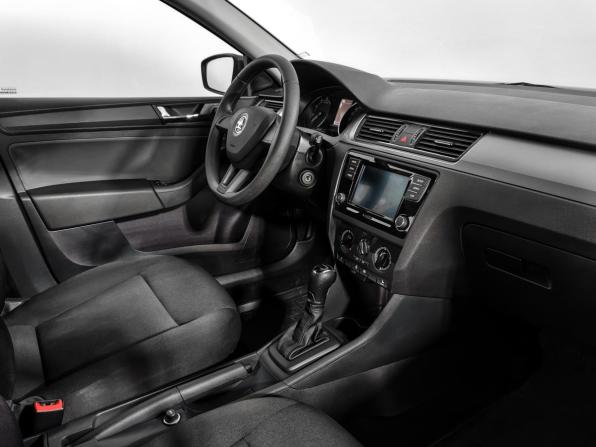 Skoda Rapid I Рестайлинг с пробегом 2019 года, цена 1 390 000 рублей, 88000 км, лифтбек, Автокод Объявления
