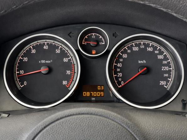 Opel Astra H Рестайлинг с пробегом 2012 года, цена 720 000 рублей, 87009 км, седан, Автокод Объявления