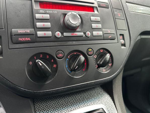 Ford C-MAX I Рестайлинг с пробегом 2007 года, цена 380 000 рублей, 272494 км, минивэн, Автокод Объявления