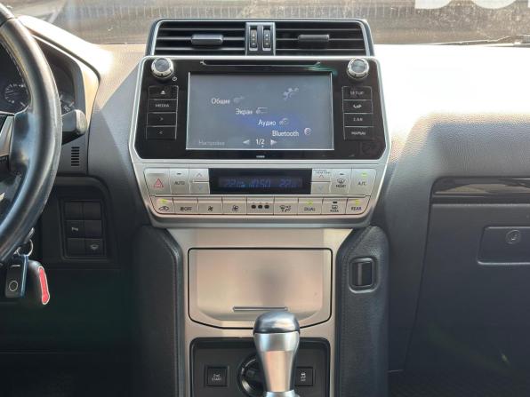 Toyota Land Cruiser Prado 150 Series Рестайлинг 2 с пробегом 2018 года, цена 3 990 000 рублей, 126000 км, внедорожник, Автокод Объявления