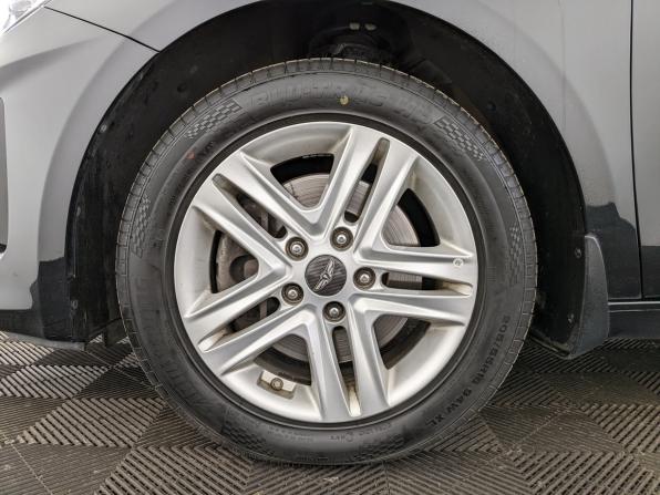 Kia Ceed III с пробегом 2019 года, цена 1 600 000 рублей, 124597 км, универсал, Автокод Объявления