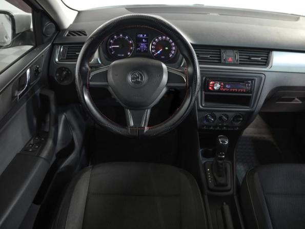 Skoda Rapid I с пробегом 2014 года, цена 829 000 рублей, 269600 км, лифтбек, Автокод Объявления