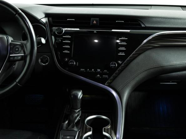 Toyota Camry VIII (XV70) с пробегом 2020 года, цена 2 899 700 рублей, 115074 км, седан, Автокод Объявления