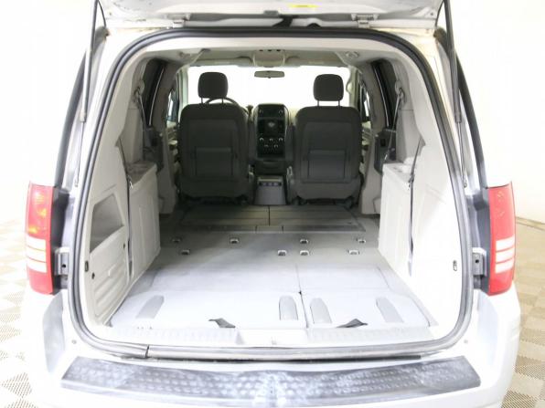 Chrysler Town &amp; Country V с пробегом 2008 года, цена 825 000 рублей, 260000 км, минивэн, Автокод Объявления