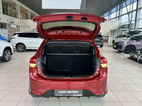 Kia Rio III Рестайлинг с пробегом 2017 года, цена 895 000 рублей, 90293 км, хэтчбек, Автокод Объявления