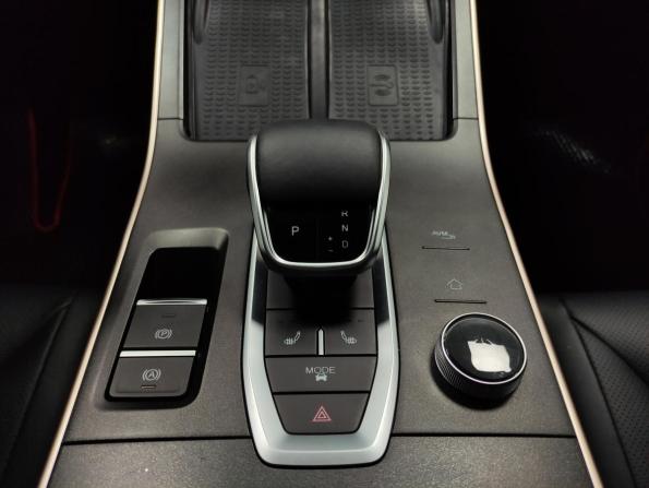 Omoda C5 I с пробегом 2023 года, цена 1 900 000 рублей, 29800 км, внедорожник, Автокод Объявления