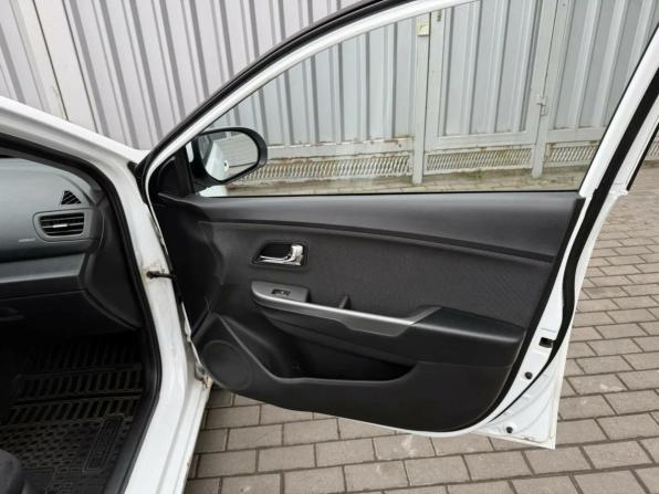 Kia Rio III с пробегом 2015 года, цена 1 149 000 рублей, 126365 км, седан, Автокод Объявления