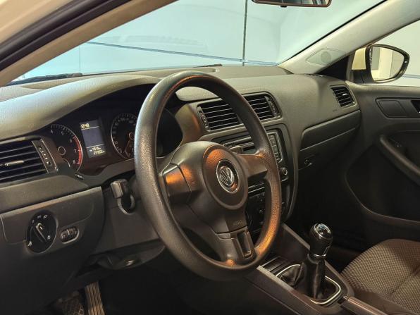 Volkswagen Jetta VI с пробегом 2013 года, цена 915 000 рублей, 237602 км, седан, Автокод Объявления