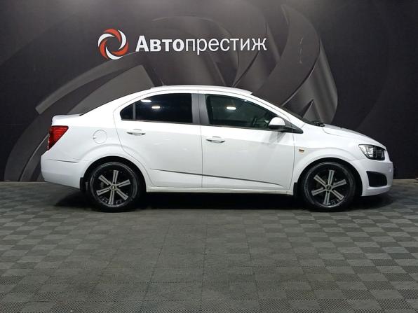 Chevrolet Aveo II с пробегом 2014 года, цена 570 000 рублей, 172400 км, седан, Автокод Объявления