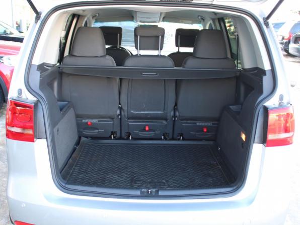 Volkswagen Touran I Рестайлинг 2 с пробегом 2011 года, цена 809 000 рублей, 189419 км, компактвэн, Автокод Объявления