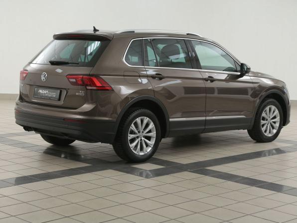 Volkswagen Tiguan II с пробегом 2017 года, цена 1 975 000 рублей, 142000 км, внедорожник, Автокод Объявления