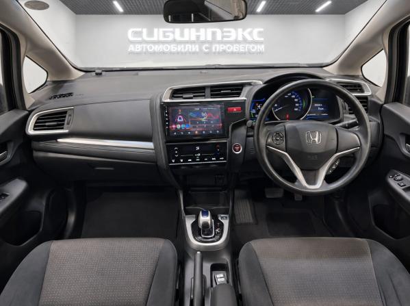 Honda Fit III с пробегом 2016 года, цена 840 500 рублей, 194234 км, хэтчбек, Автокод Объявления