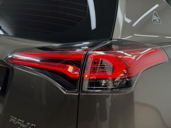 Toyota RAV4 IV (XA40) Рестайлинг с пробегом 2019 года, цена 2 915 000 рублей, 144804 км, внедорожник, Автокод Объявления