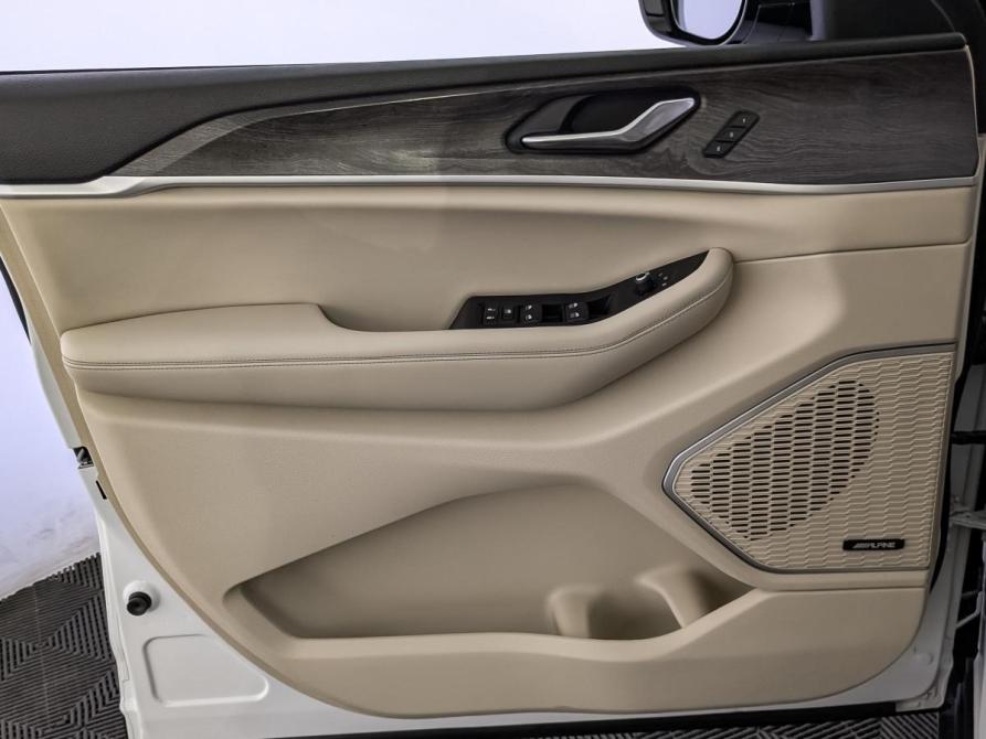 Jeep Grand Cherokee V (WL) Москва  - изображение 19