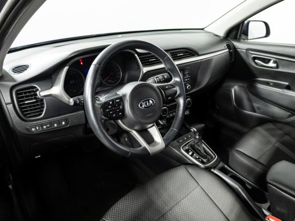 Kia Rio IV Рестайлинг с пробегом 2021 года, цена 1 799 000 рублей, 56049 км, хэтчбек, Автокод Объявления