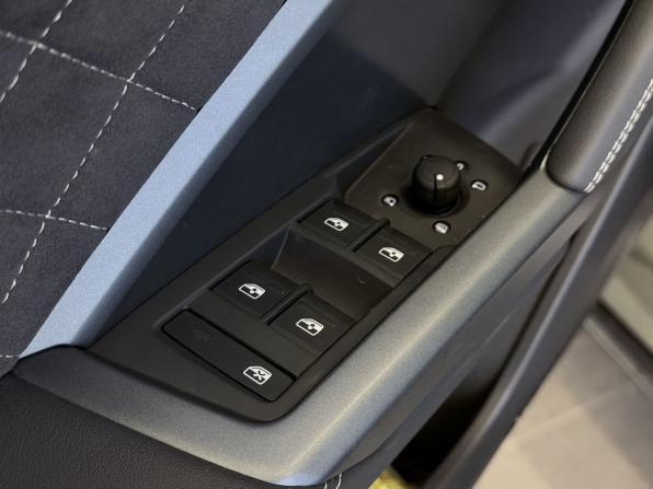 Audi Q3 II (F3) с пробегом 2025 года, цена 4 990 000 рублей, 35 км, внедорожник, Автокод Объявления