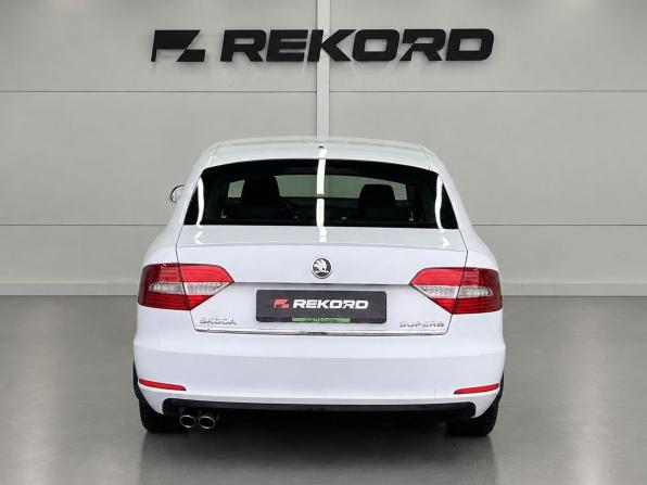 Skoda Superb II Рестайлинг с пробегом 2014 года, цена 1 549 000 рублей, 161913 км, лифтбек, Автокод Объявления