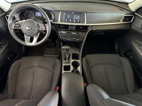 Kia Optima IV Рестайлинг с пробегом 2019 года, цена 1 140 000 рублей, 185971 км, седан, Автокод Объявления