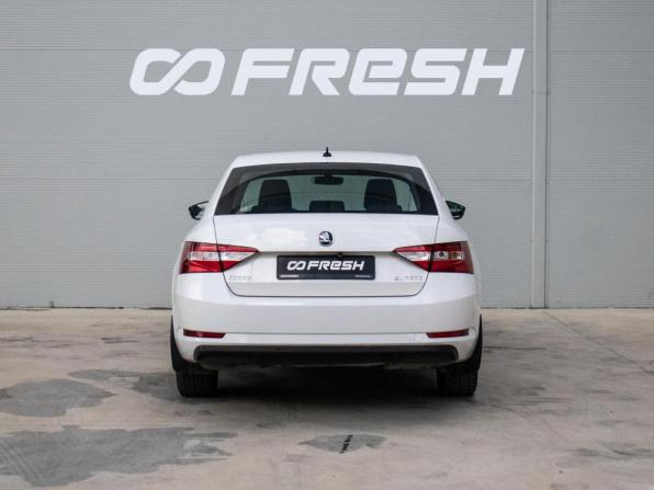 Skoda Superb III с пробегом 2018 года, цена 1 998 000 рублей, 72744 км, лифтбек, Автокод Объявления