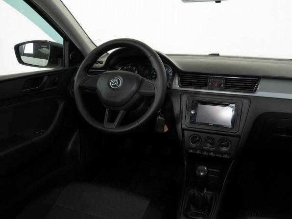 Skoda Rapid I с пробегом 2016 года, цена 948 000 рублей, 204095 км, лифтбек, Автокод Объявления