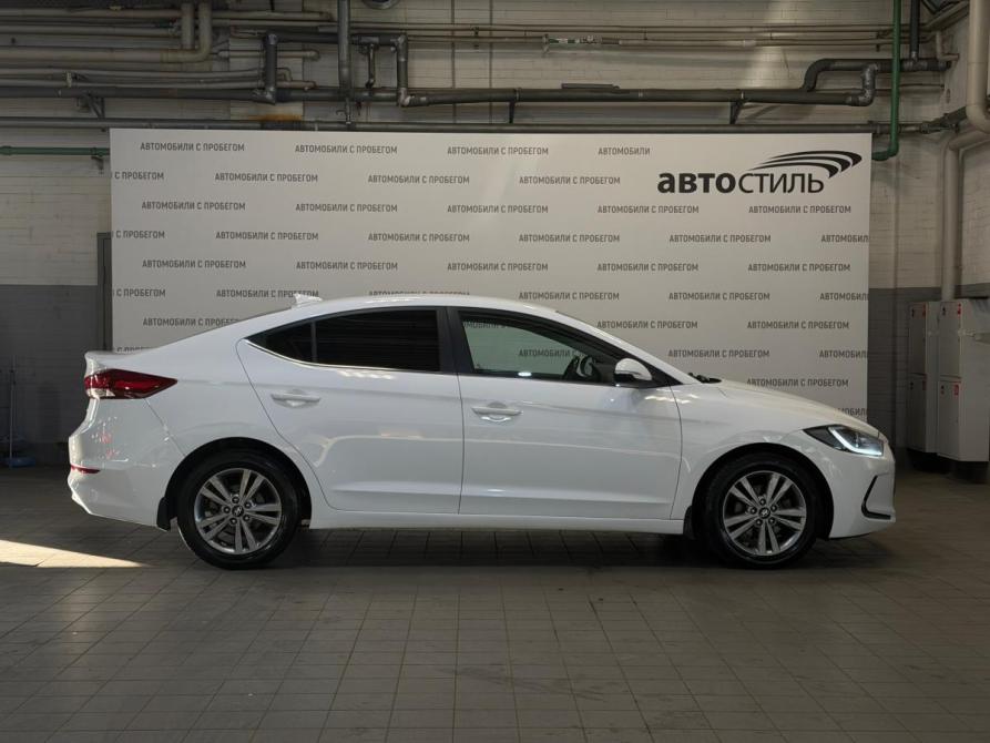 Hyundai Elantra VI (AD) Санкт-Петербург  - изображение 4