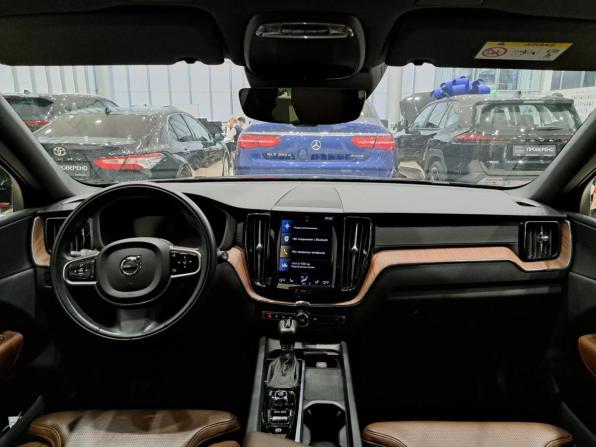 Volvo XC60 II с пробегом 2020 года, цена 4 250 000 рублей, 33000 км, внедорожник, Автокод Объявления