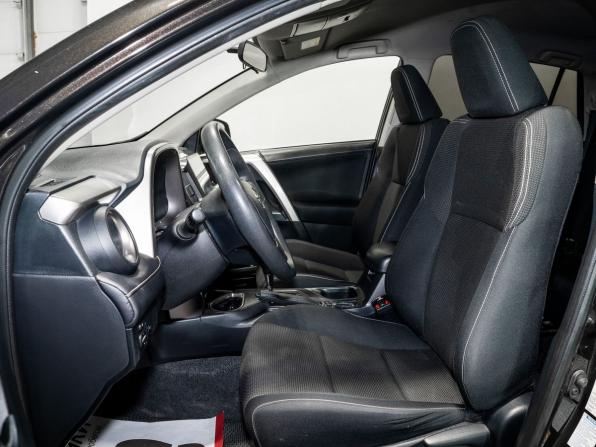 Toyota RAV4 IV (XA40) с пробегом 2015 года, цена 2 300 000 рублей, 122900 км, внедорожник, Автокод Объявления
