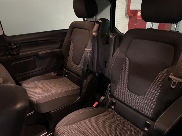 Mercedes-Benz V-Класс III (W447) Рестайлинг с пробегом 2020 года, цена 4 700 000 рублей, 92523 км, минивэн, Автокод Объявления