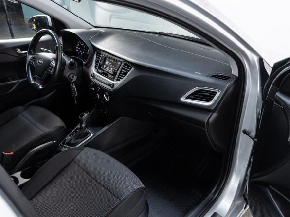 Hyundai Solaris II с пробегом 2019 года, цена 1 435 000 рублей, 119693 км, седан, Автокод Объявления